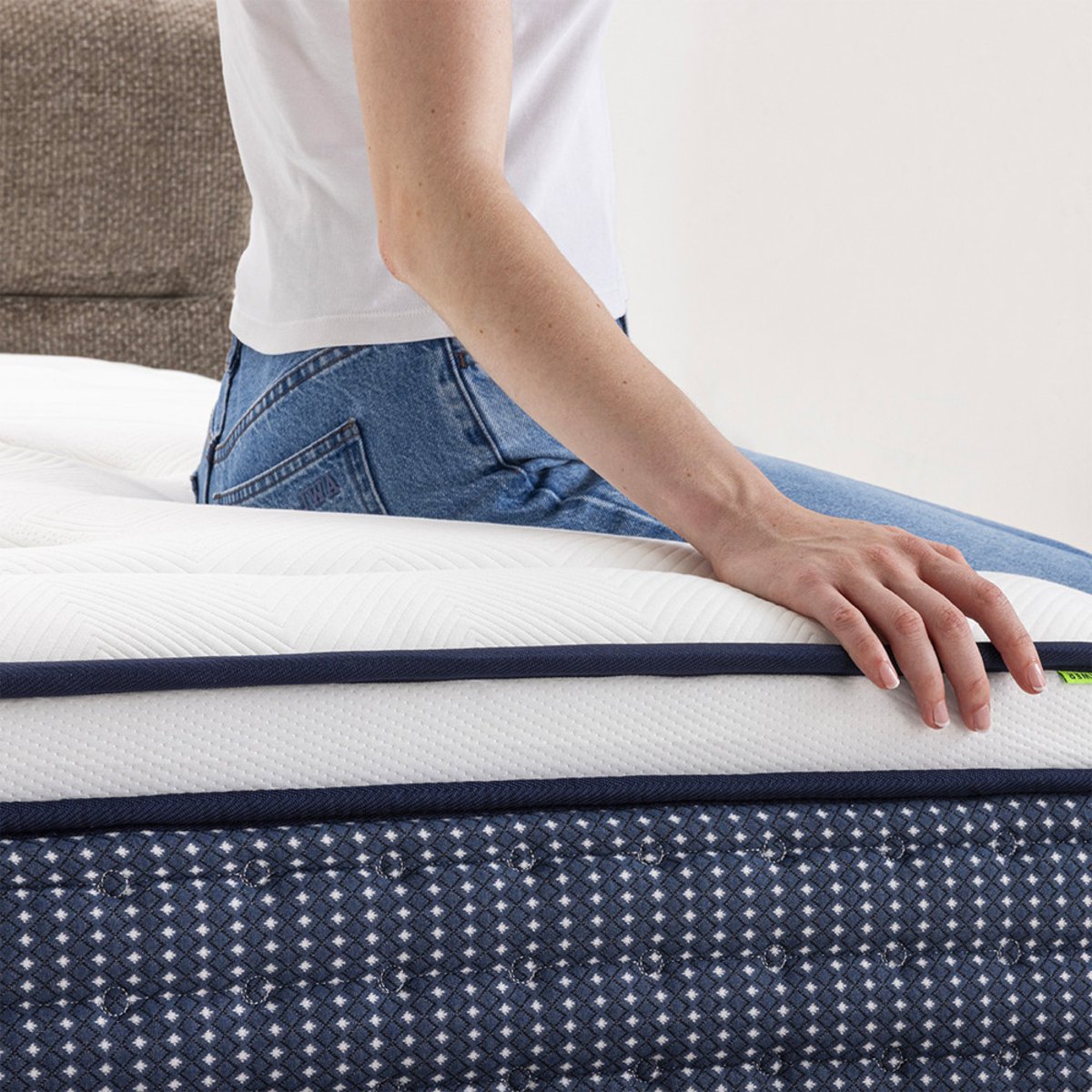 Matelas à ressort et mémoire de forme, accueil moelleux- SOMNIA couleur unique, DRAWER
