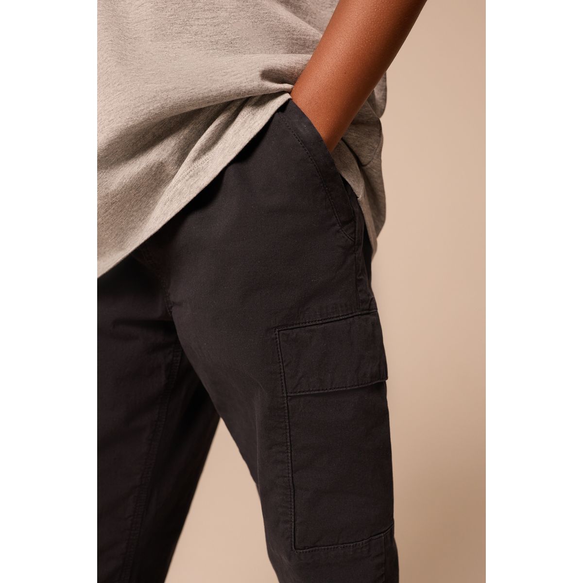 Pantalon cargo large fuselé noir, NEXT