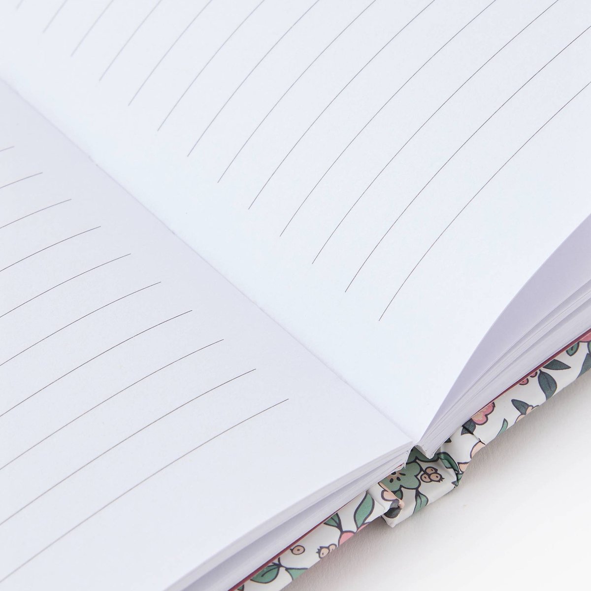 Journal intime A5 ligné, 80 pages avec cadenas amaretti, MONOPRIX