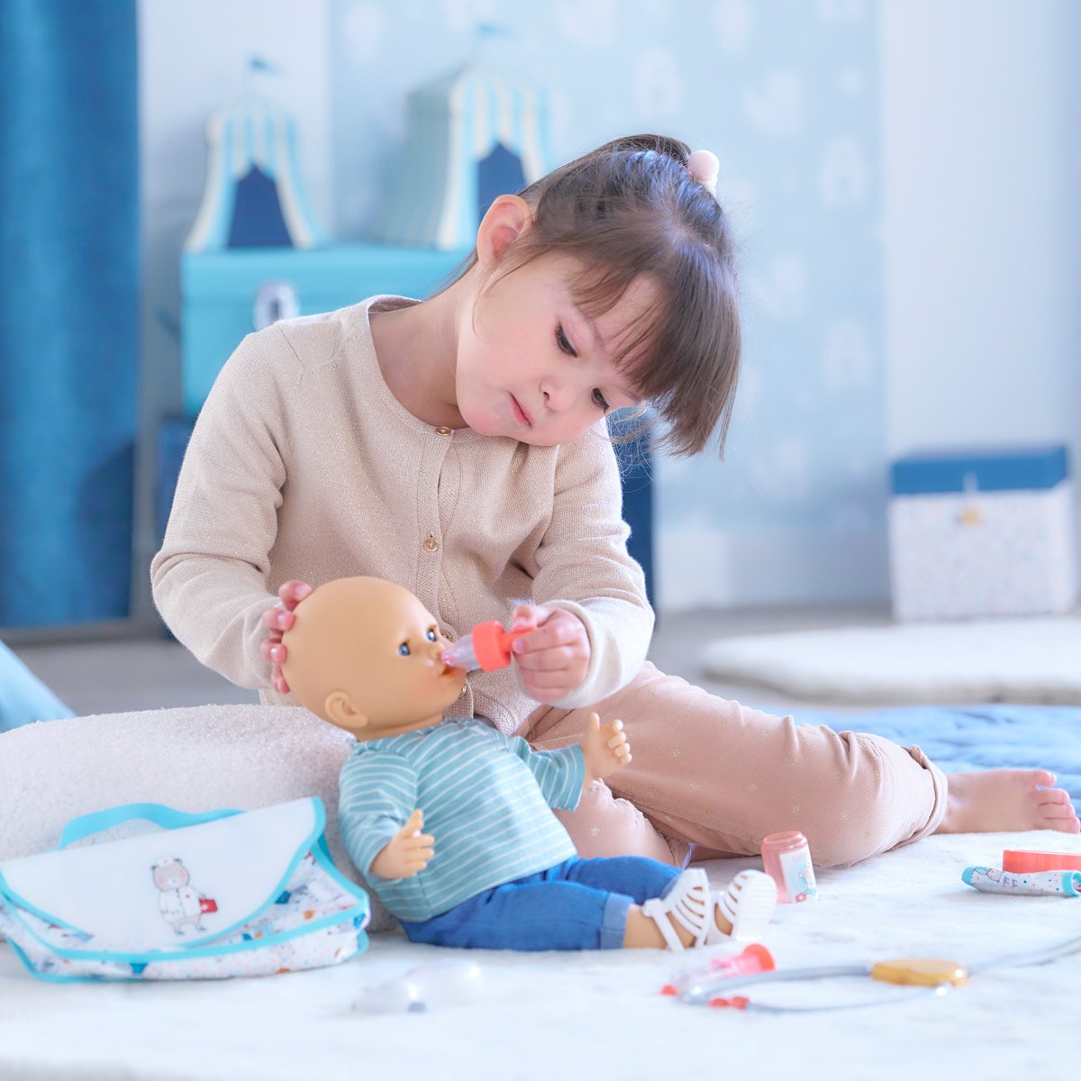 Grand coffret Docteur pour petit poupon v002226, COROLLE
