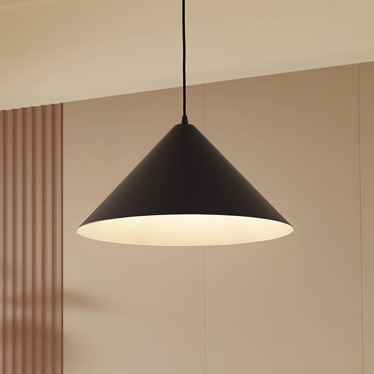 Suspension en métal moderne, Clarine noir, LINDBY