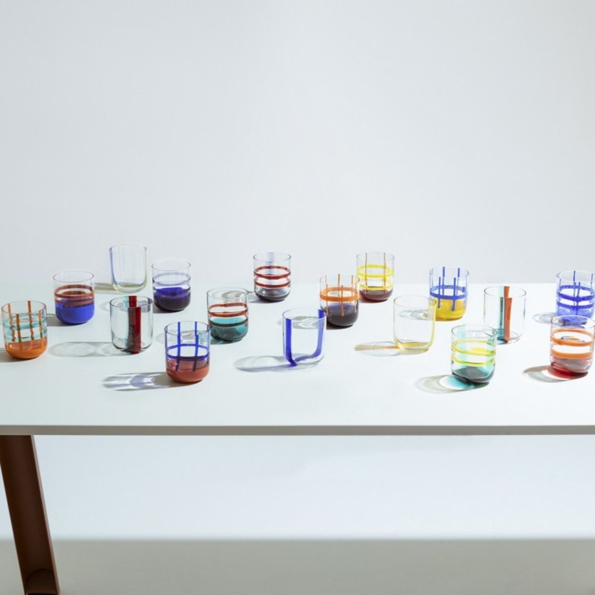 Verre design GESTI bleu et rouge, ICHENDORF