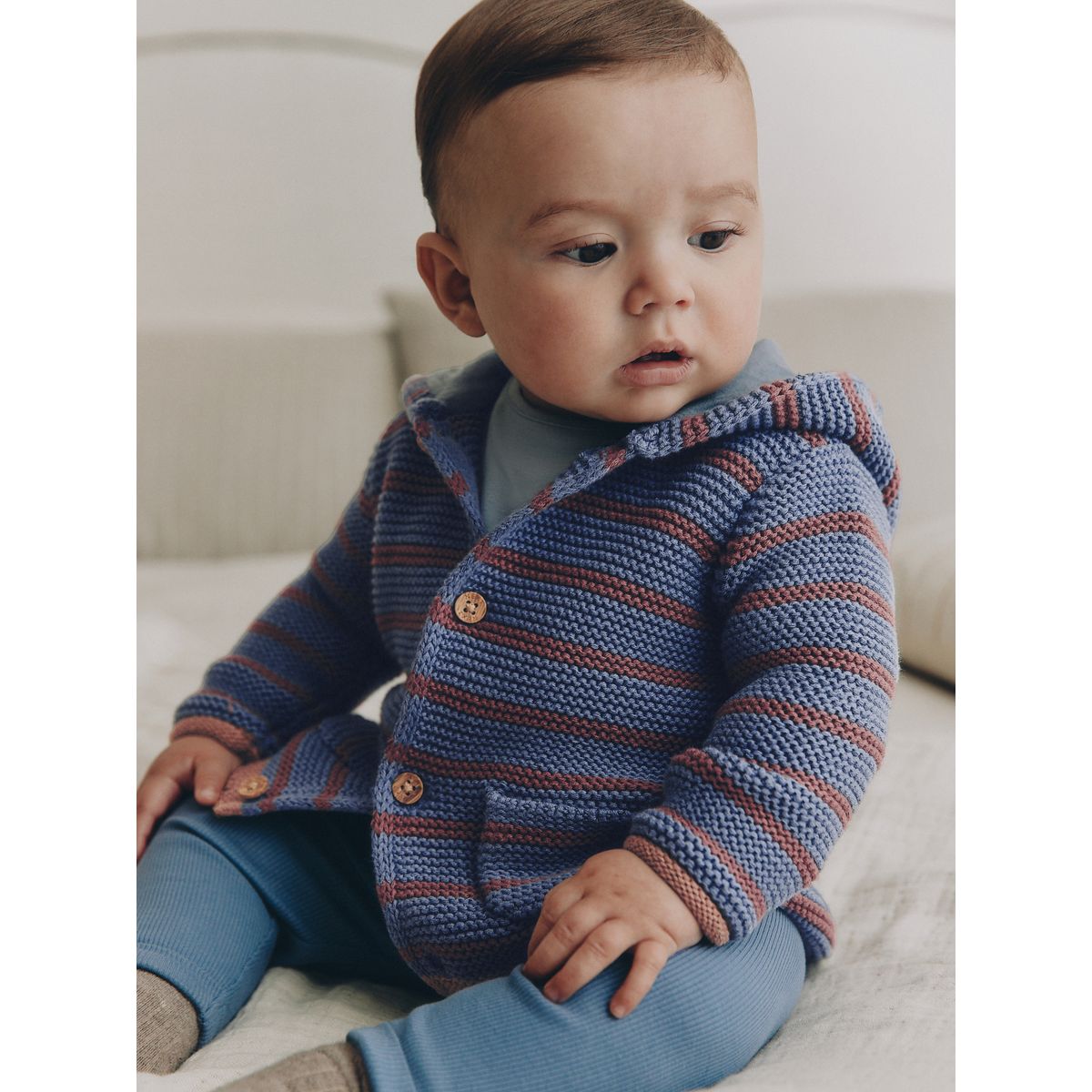 Cardigan bébé en maille rayures bleues et bordeaux, NEXT