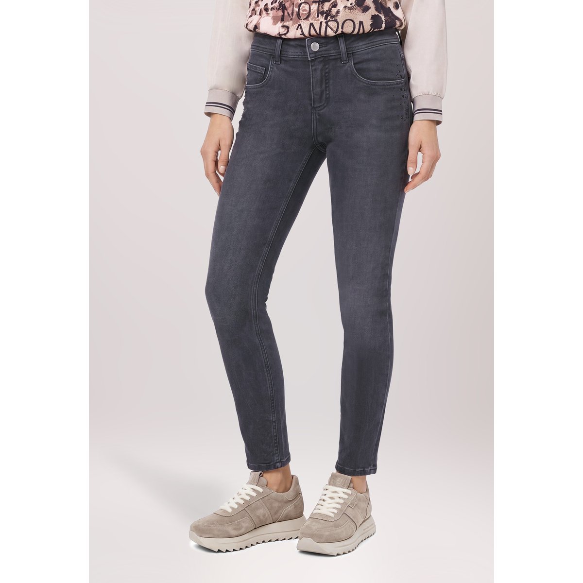 Jean stretch à effet délavé black denim, BETTY BARCLAY
