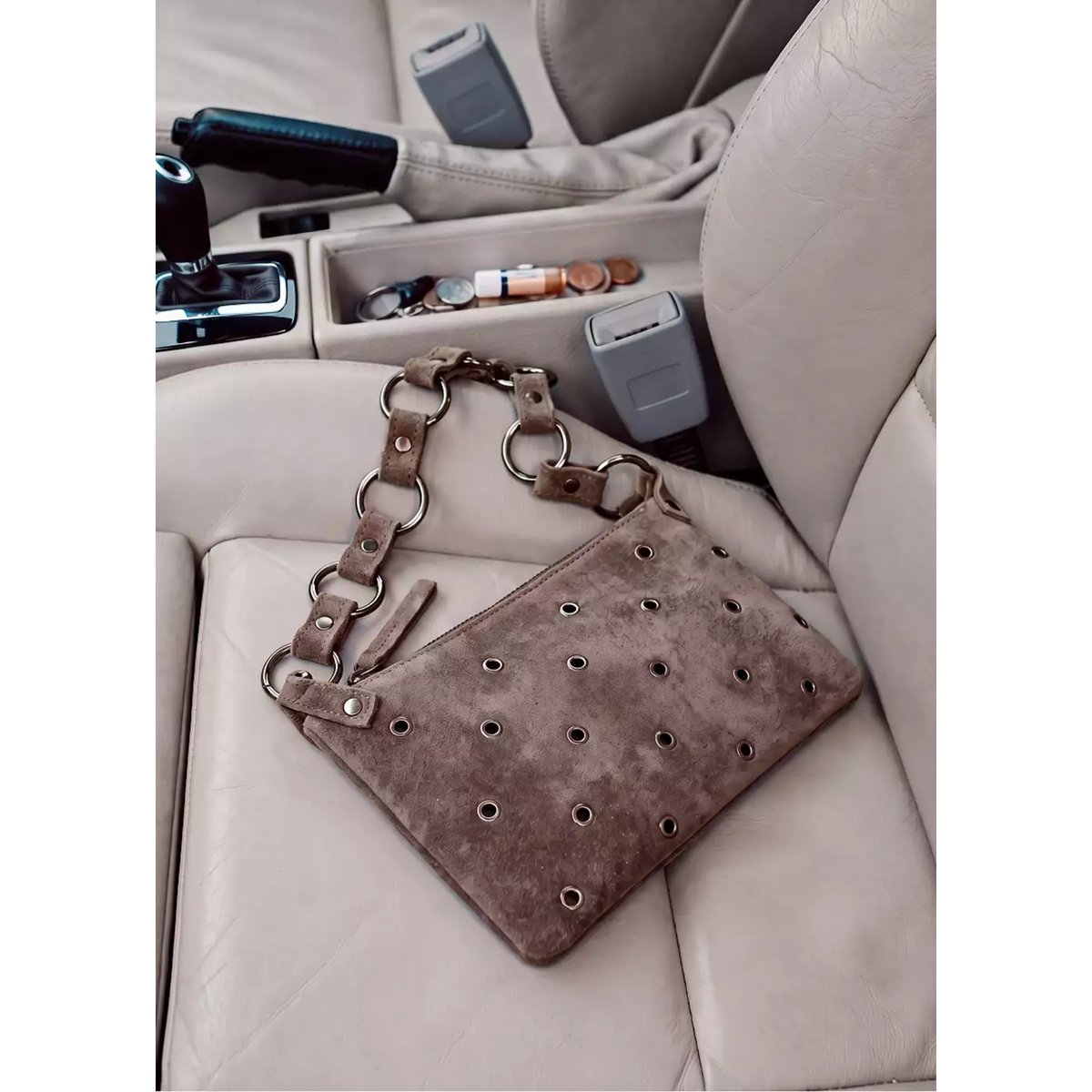 Sac porté épaule en cuir à œillets gris, MANGO TEEN