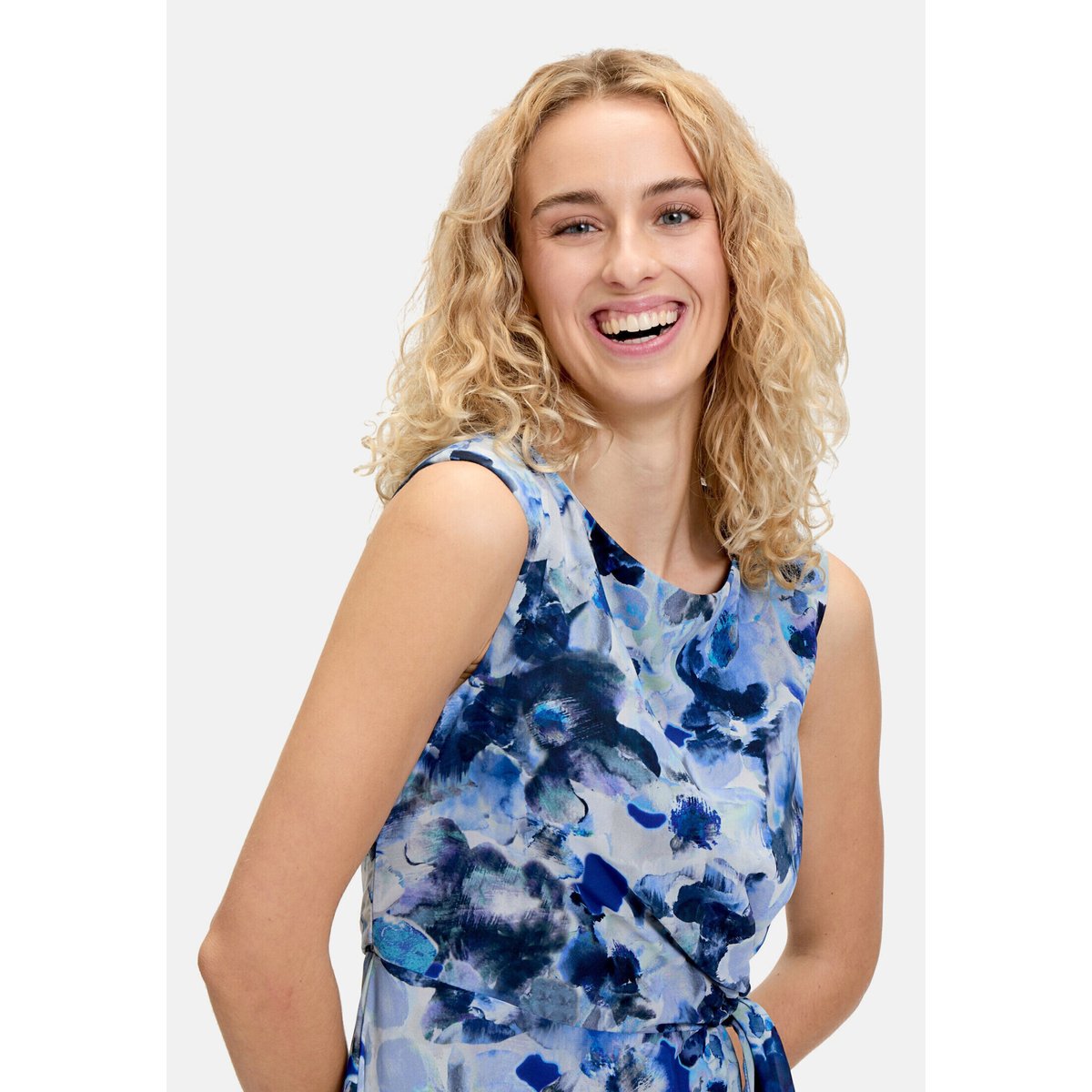 Robe de cocktail à ceinture à nouer bleu foncé/bleu, VERA MONT