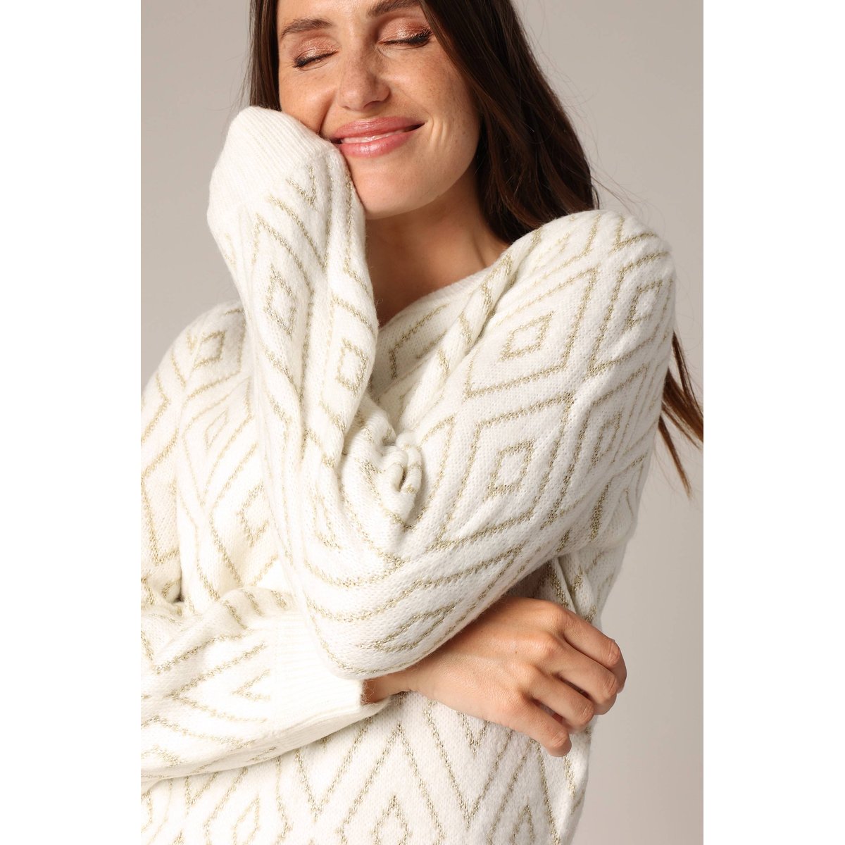 Pull à motif losange MAINA crème, DEELUXE