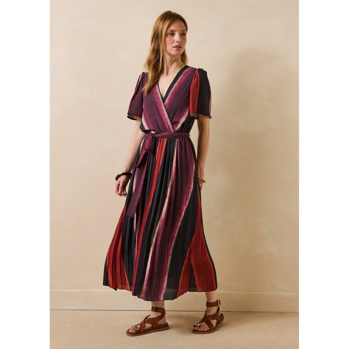 Robe longue fluide plissée à rayures vin/lipstick, LA FEE MARABOUTEE