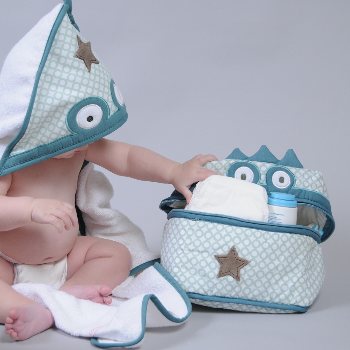 Trousse de toilette CROCODILE vert, LITTLE CREVETTE