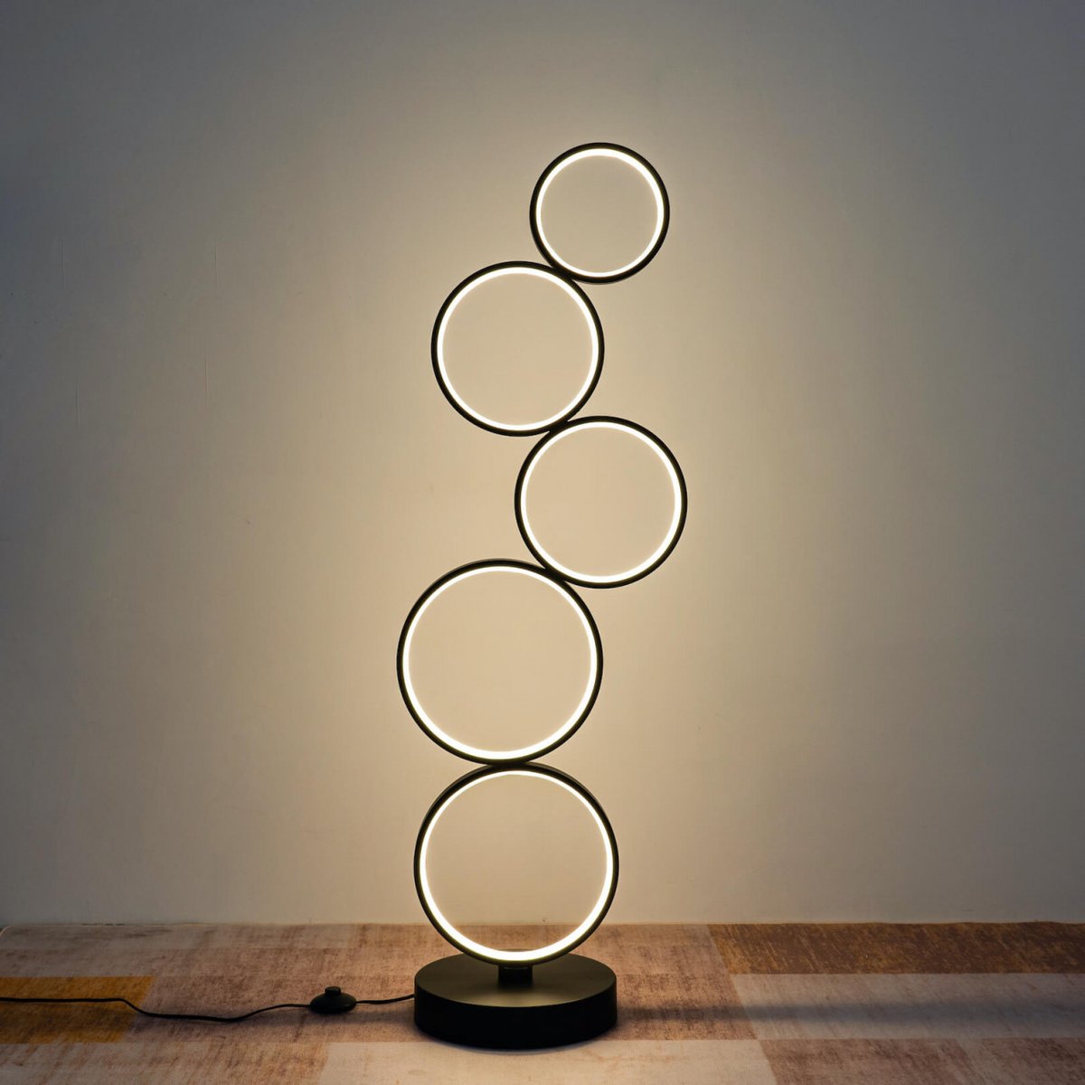 Lampadaire au design original - NEWTON noir, KOSILUM