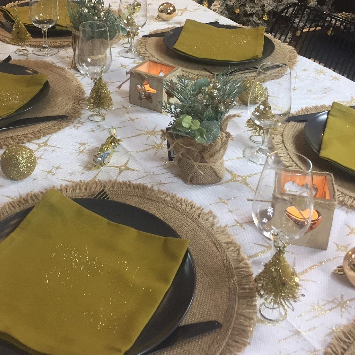 Serviette de table unie et colorée doré, SUD ETOFFE