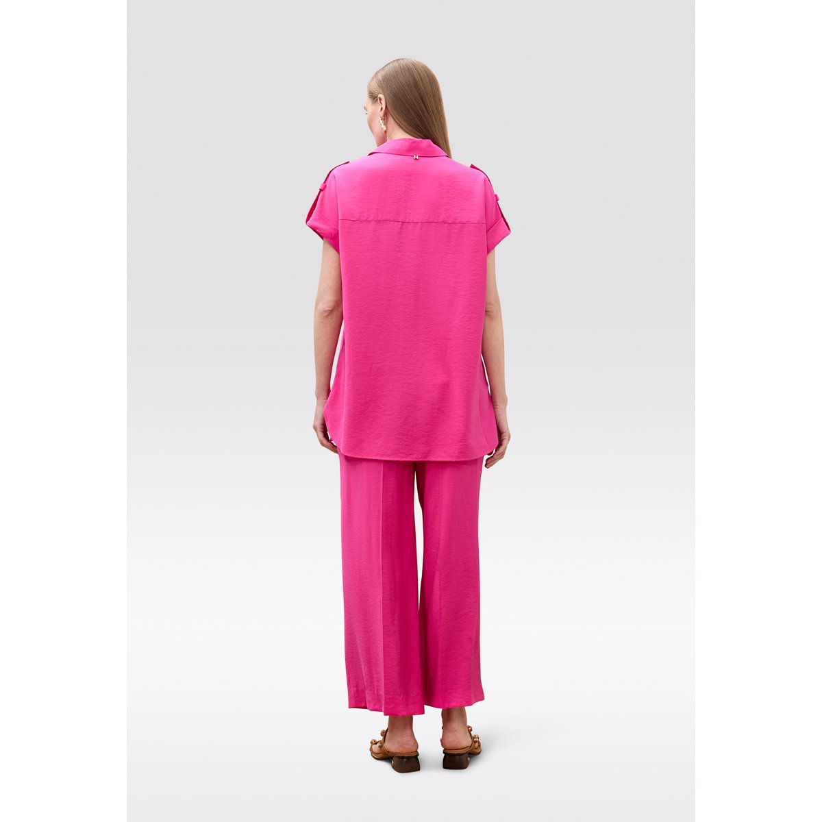 Chemise à manches tombantes avec poches et boutons siglés fushia, LOLA CASADEMUNT