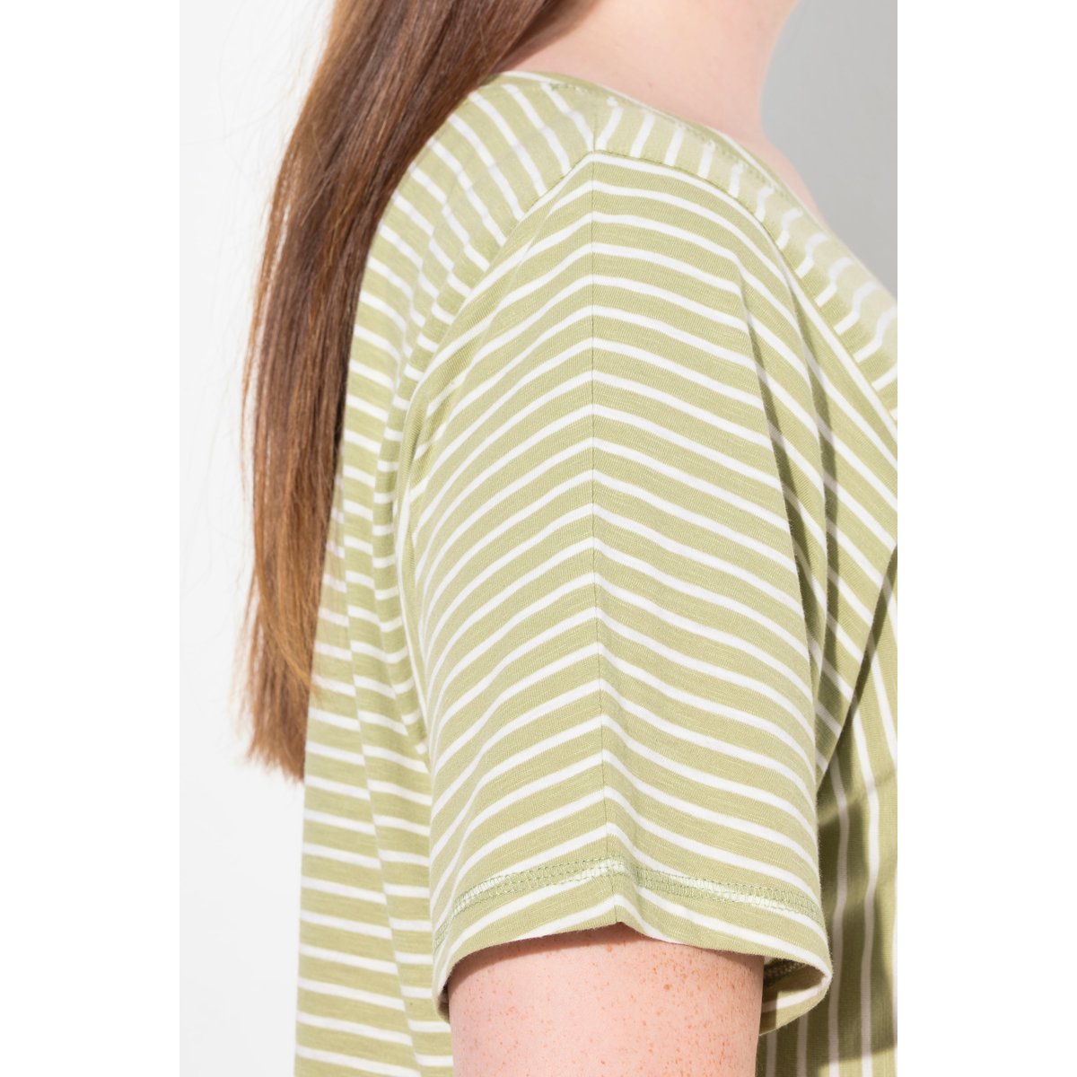 T-shirt rayé à col rond et manches courtes algue, ULLA POPKEN