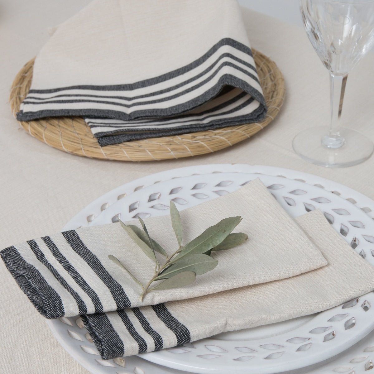 Lot de 4 serviettes de table coton GUETARY beige lin / noir, FEBRONIE