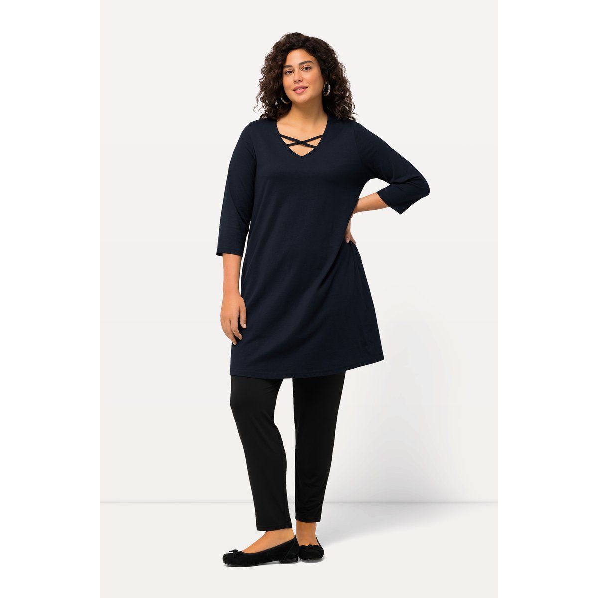 T-shirt long, coupe évasée. Manches 3/4 marine, ULLA POPKEN