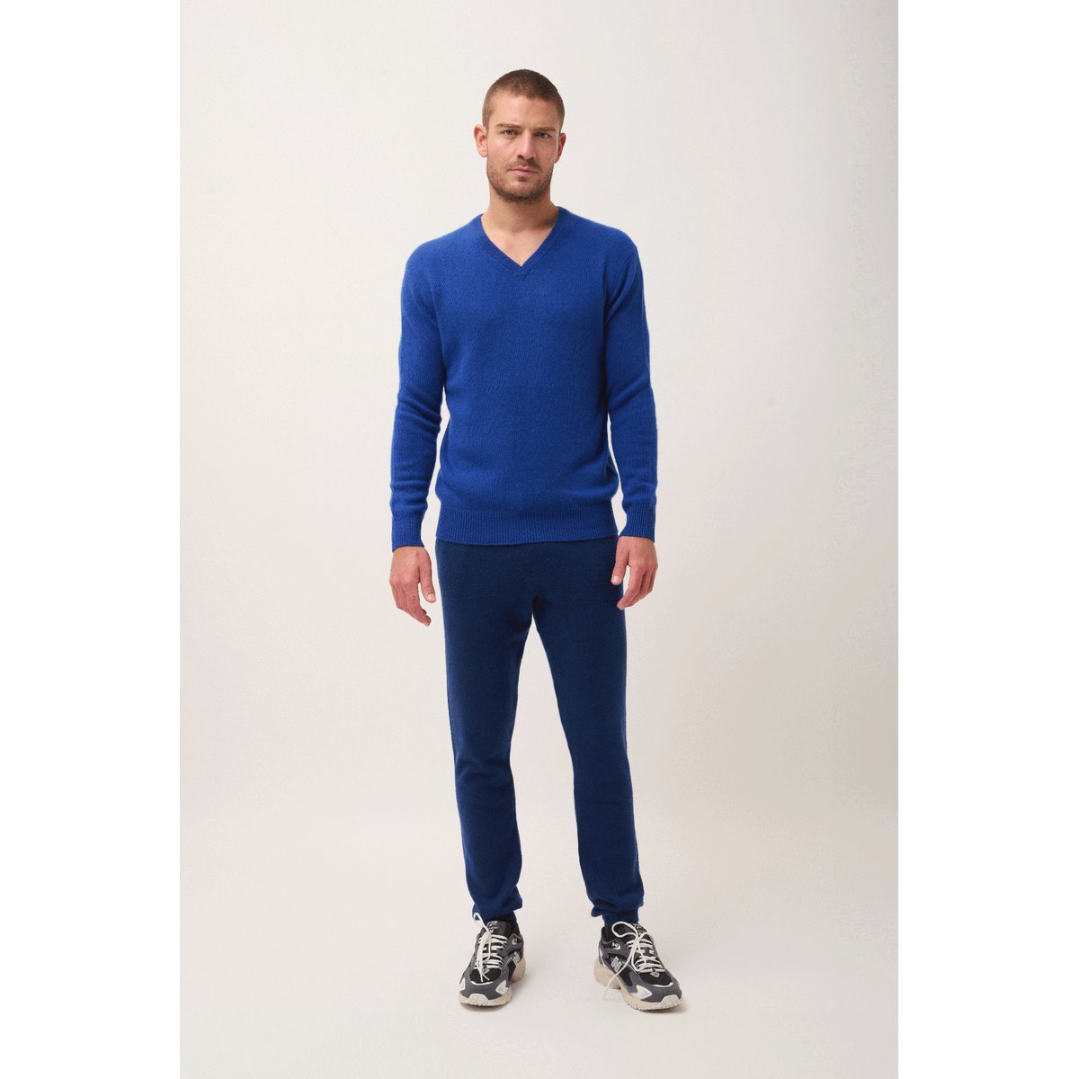 Pull Col V 4 Fils Outremer Nathan bleu foncé, JUST CASHMERE