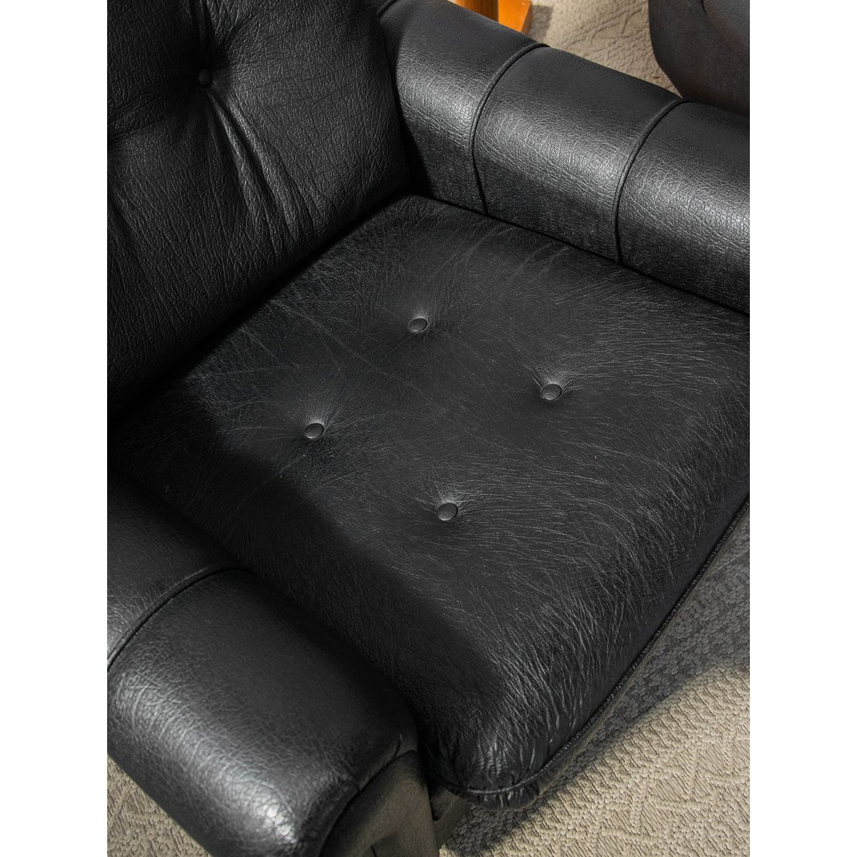 Paire de fauteuils noirs Jakob N°641 - Bon état noir, DEBONGOUT