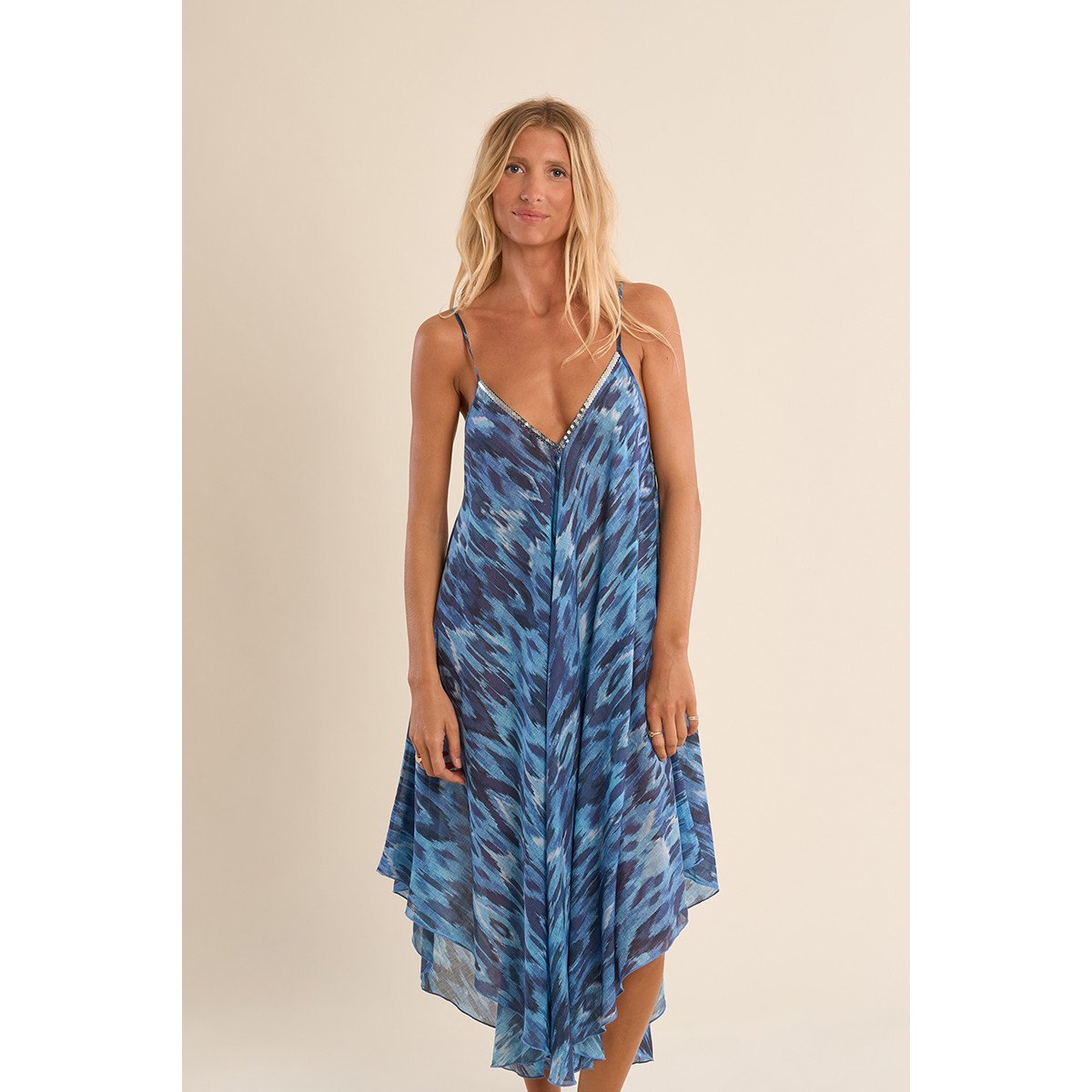 Longue robe fluide en coton, imprimée blue indigo, MOLLY BRACKEN