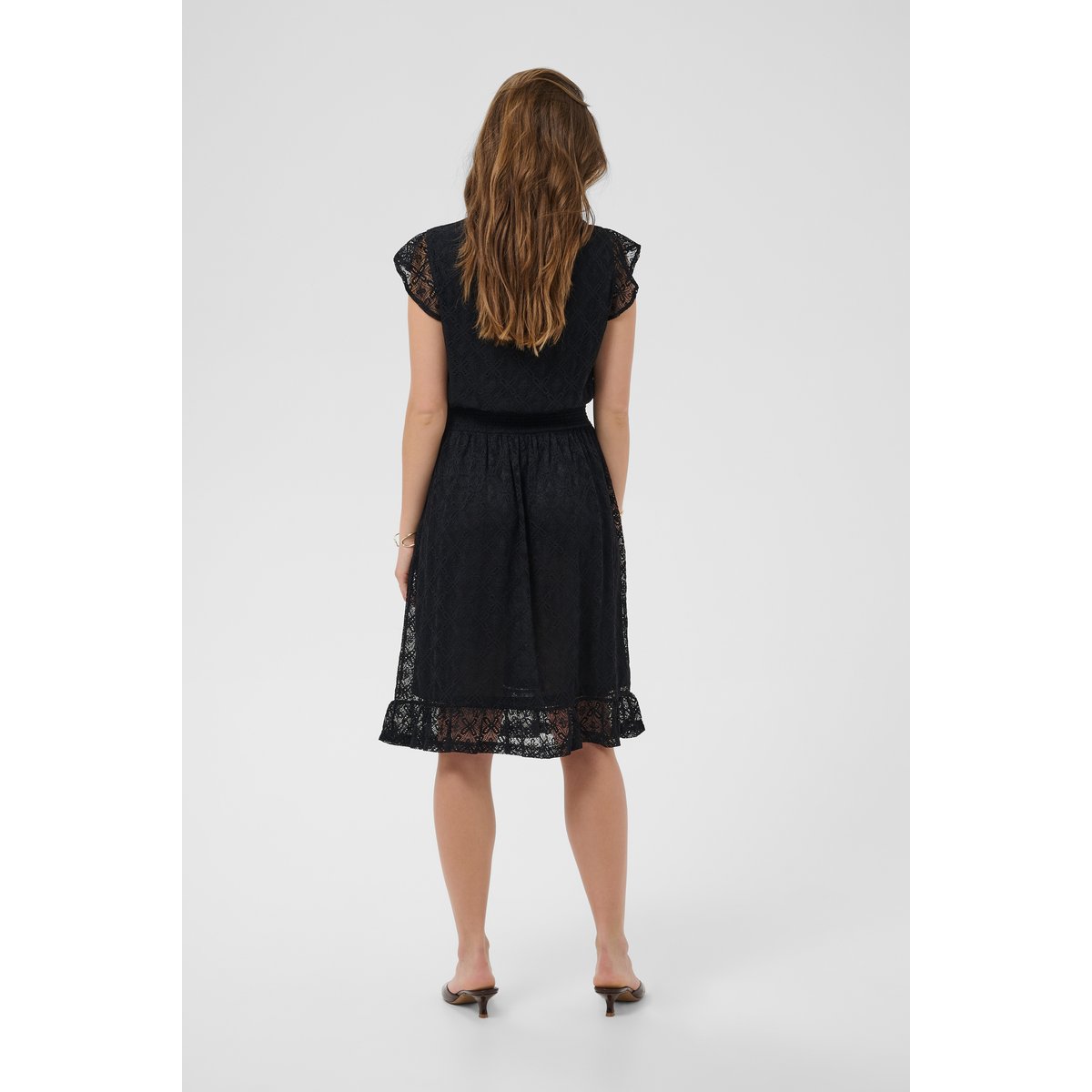 Robe noir pitch black, CREAM