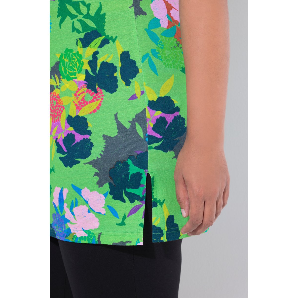 T-shirt long avec rubans fantaisie vert pomme, ULLA POPKEN