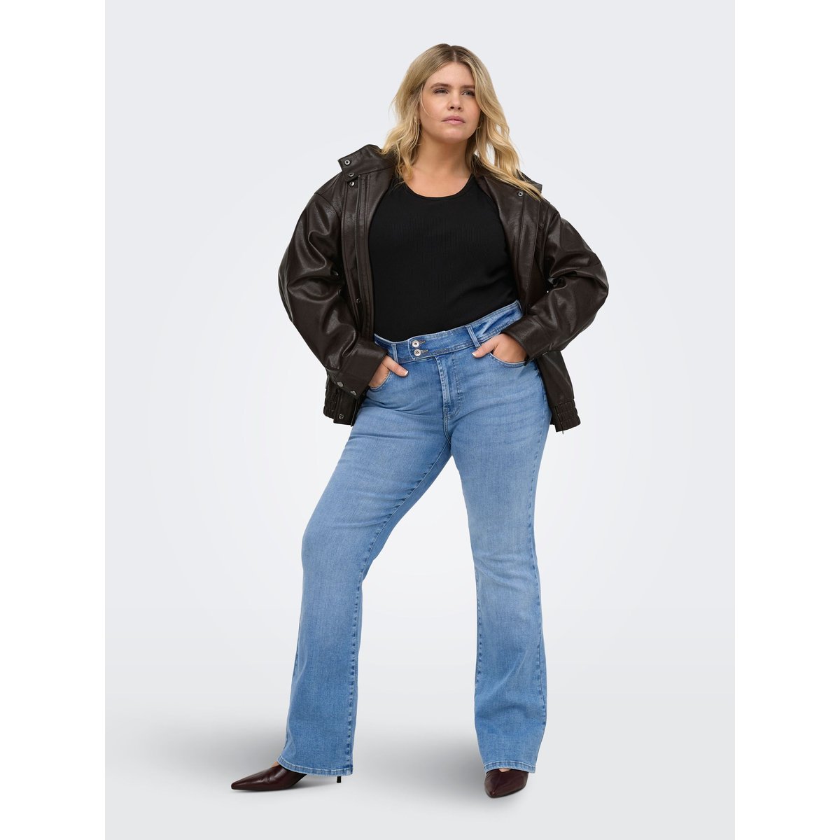Jean Flared light blue denim, ONLY CARMAKOMA