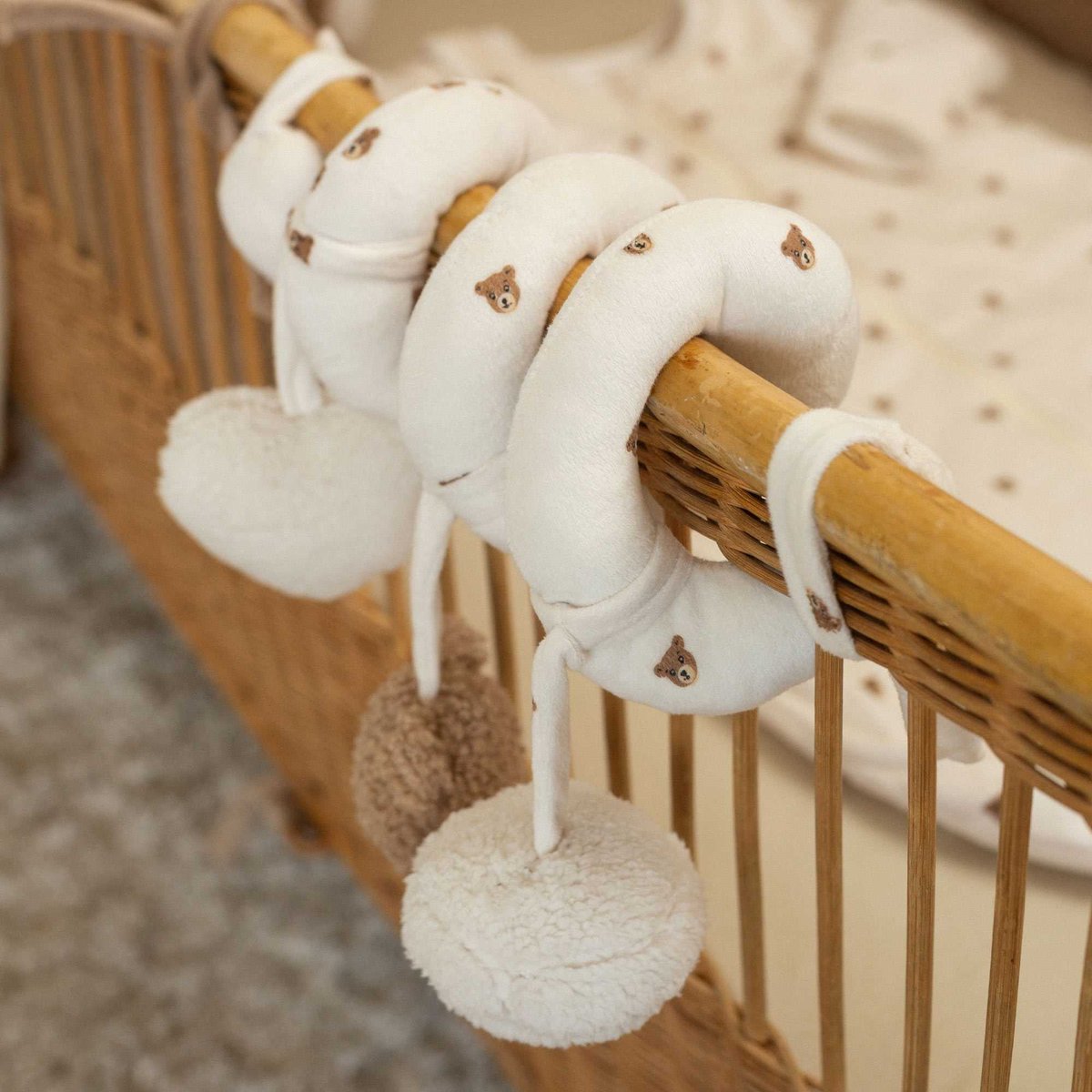 Spirale d'activité ecru, TROIS KILOS SEPT
