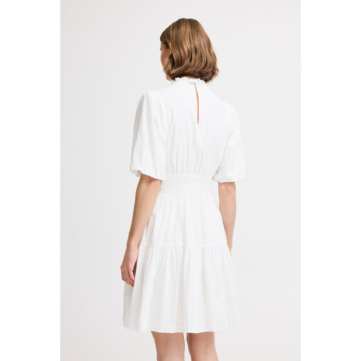 Robe blanc marshmallow, B.YOUNG