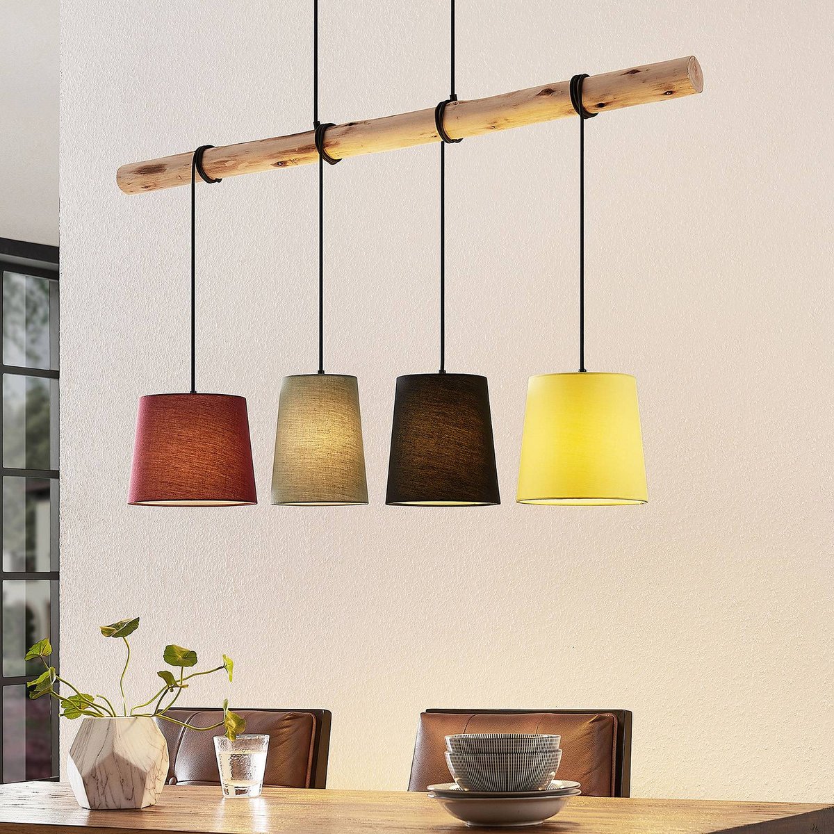 Suspension en bois moderne, Moskau rouge, gris, noir, jaune, bois clair, LINDBY