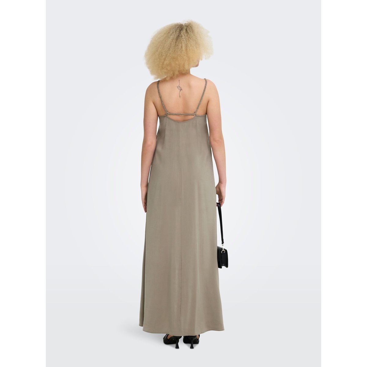 Robe walnut, ONLY
