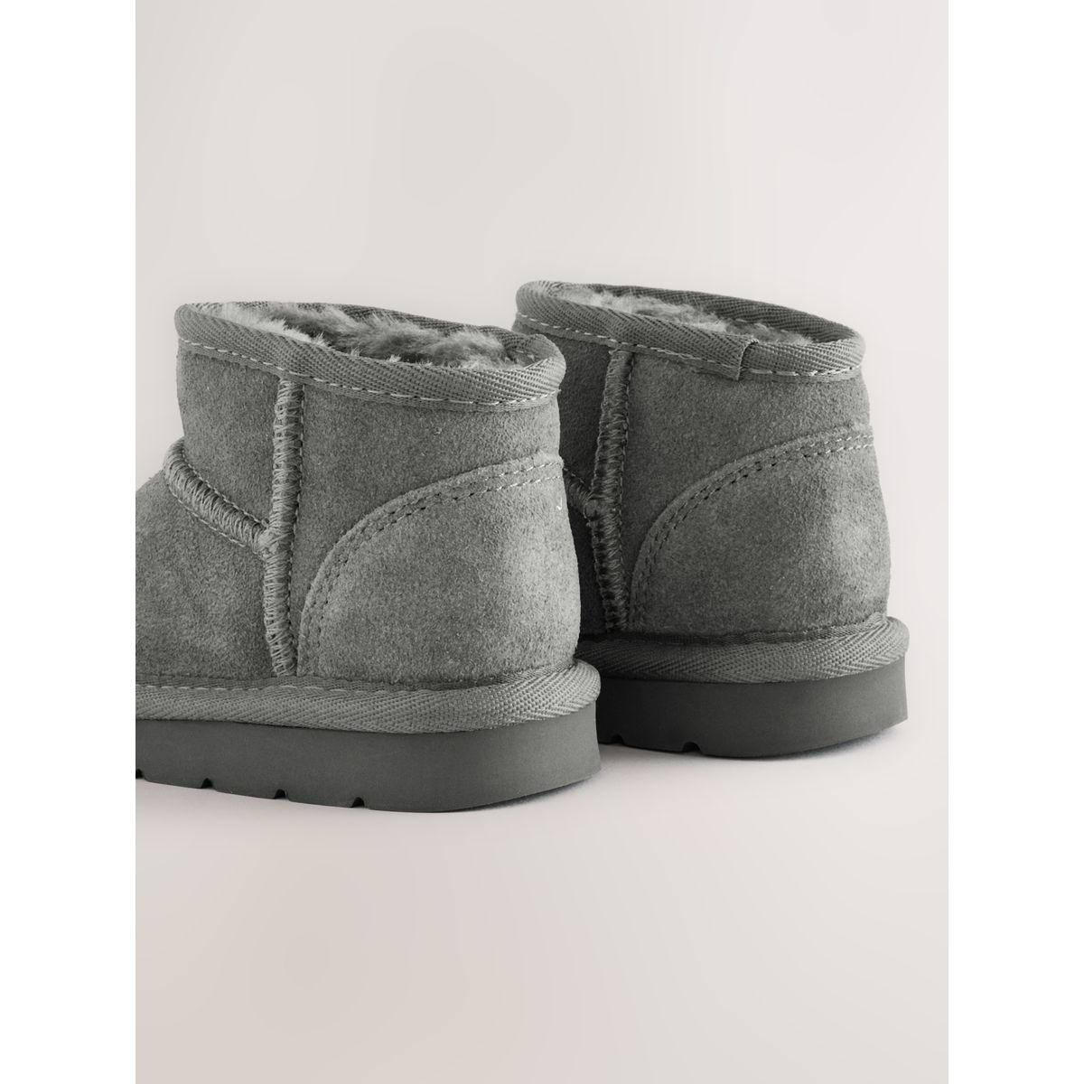 Bottes à enfiler en daim déperlant gris, NEXT