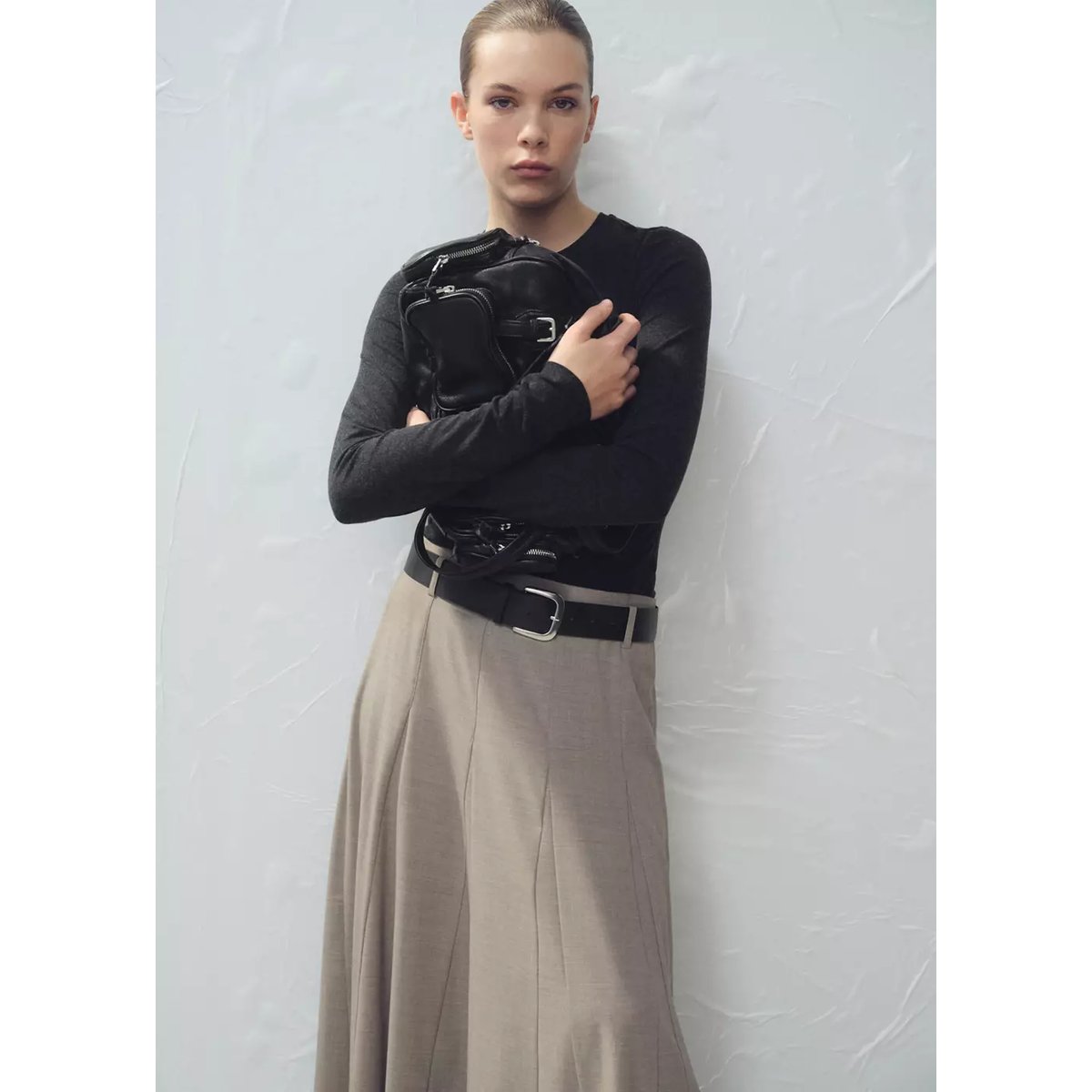 Jupe évasée à godets avec ceinture gris, MANGO