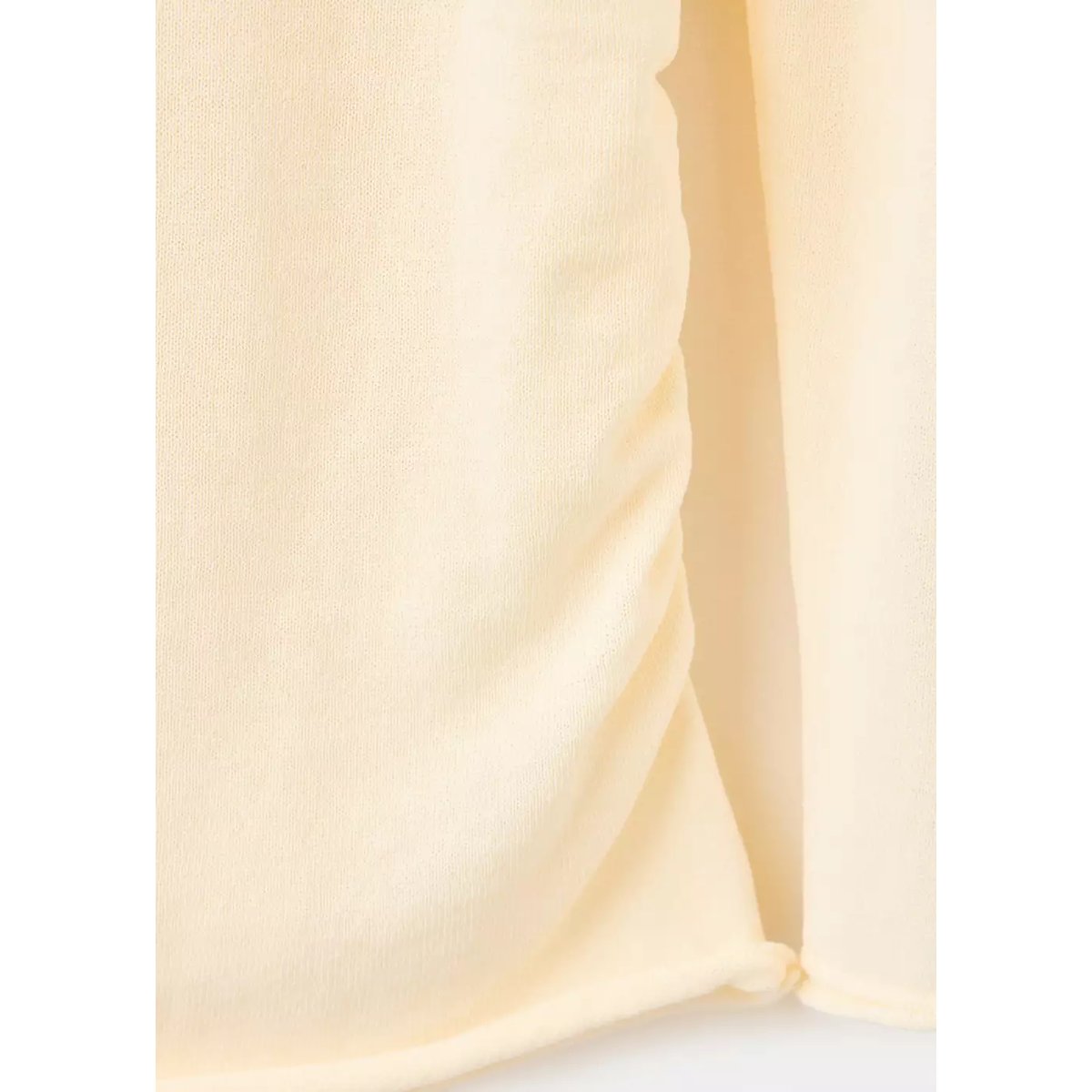 Pull maille épaules dénudées écru, MANGO