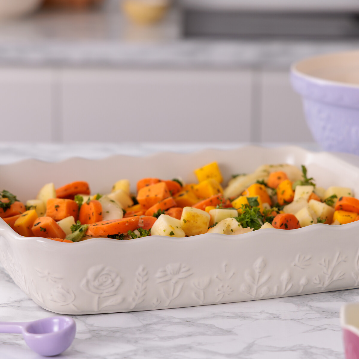 In The Meadow 37cm Rectangular Baking Dish cream, MASON CASH