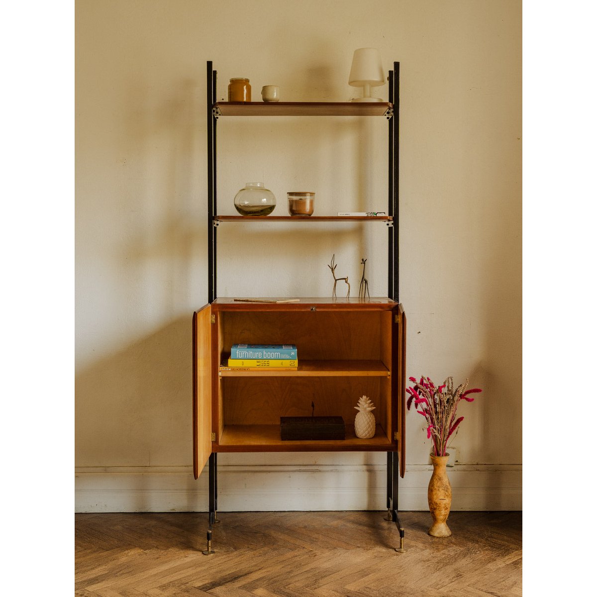 Bibliothèque en bois et métal noir Madeleine N°752 - Bon état bois foncé, DEBONGOUT