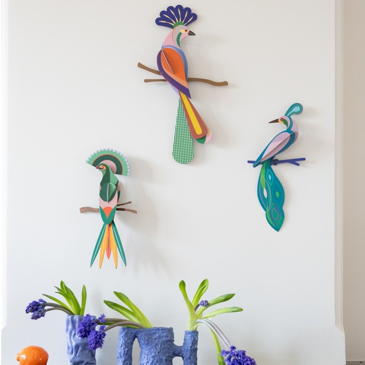Grand oiseau mural décoratif carton  Tinjil multicolore, STUDIO ROOF
