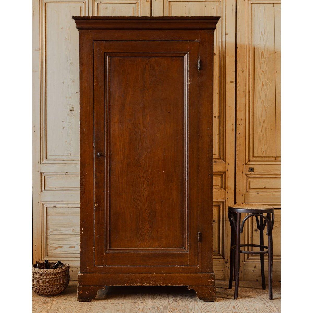 Bonnetière en bois Blandine N°472 - Bon état bois foncé, DEBONGOUT