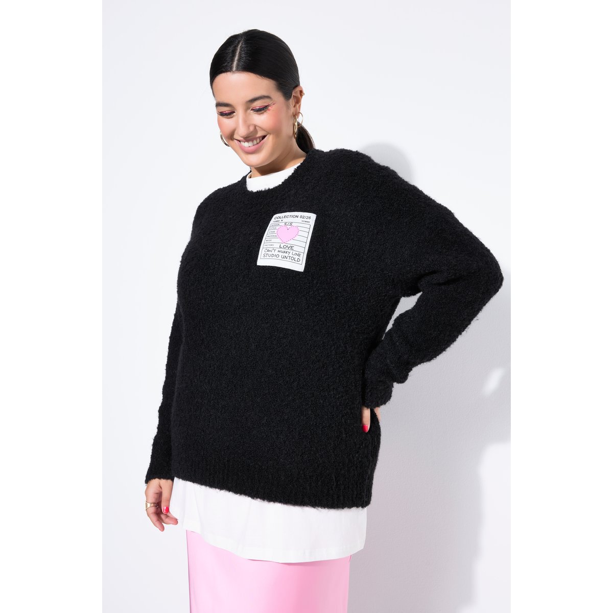 Pull oversize à manches longues et patch noir, STUDIO UNTOLD