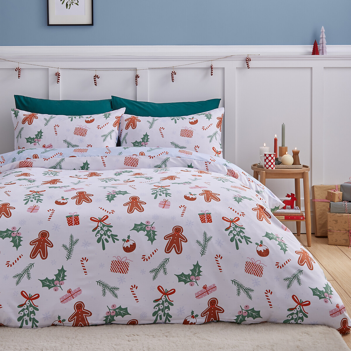 Christmas Gingerbread Duvet Cover and Pillowcase Set blue, CATHERINE LANSFIELD