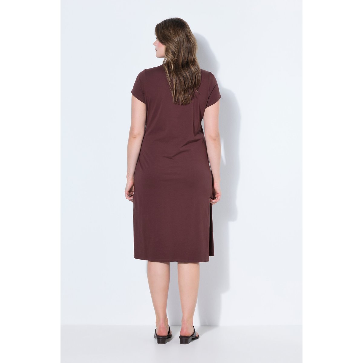 Robe midi en jersey évasée, drapé chocolat, STUDIO UNTOLD