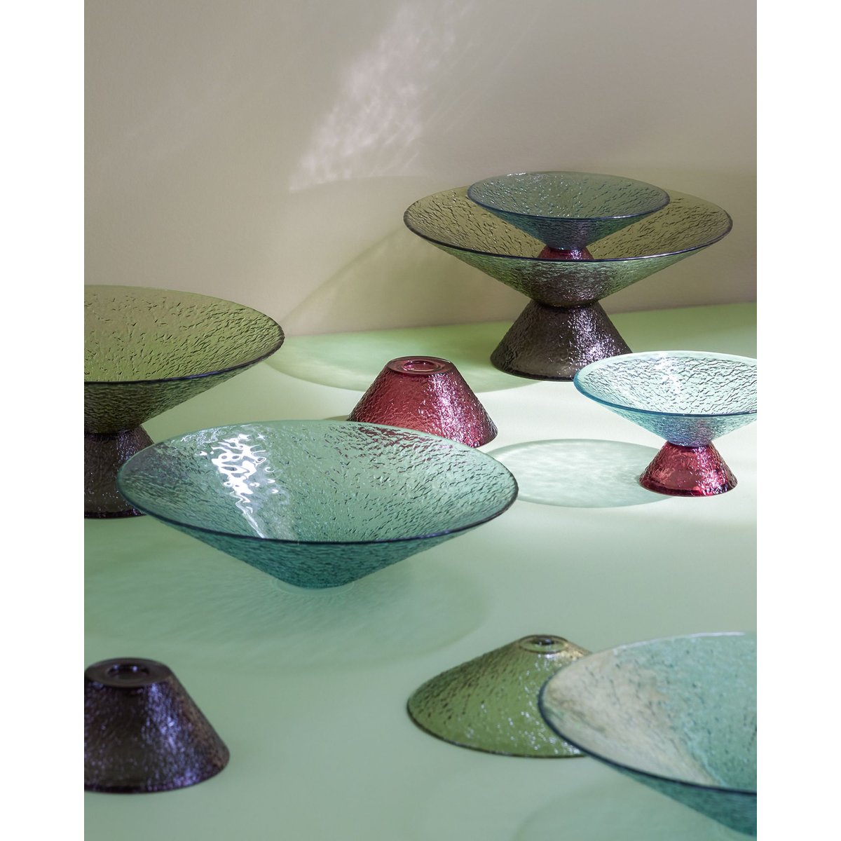 Bol en verre BONBON bleu/rouge, HUBSCH