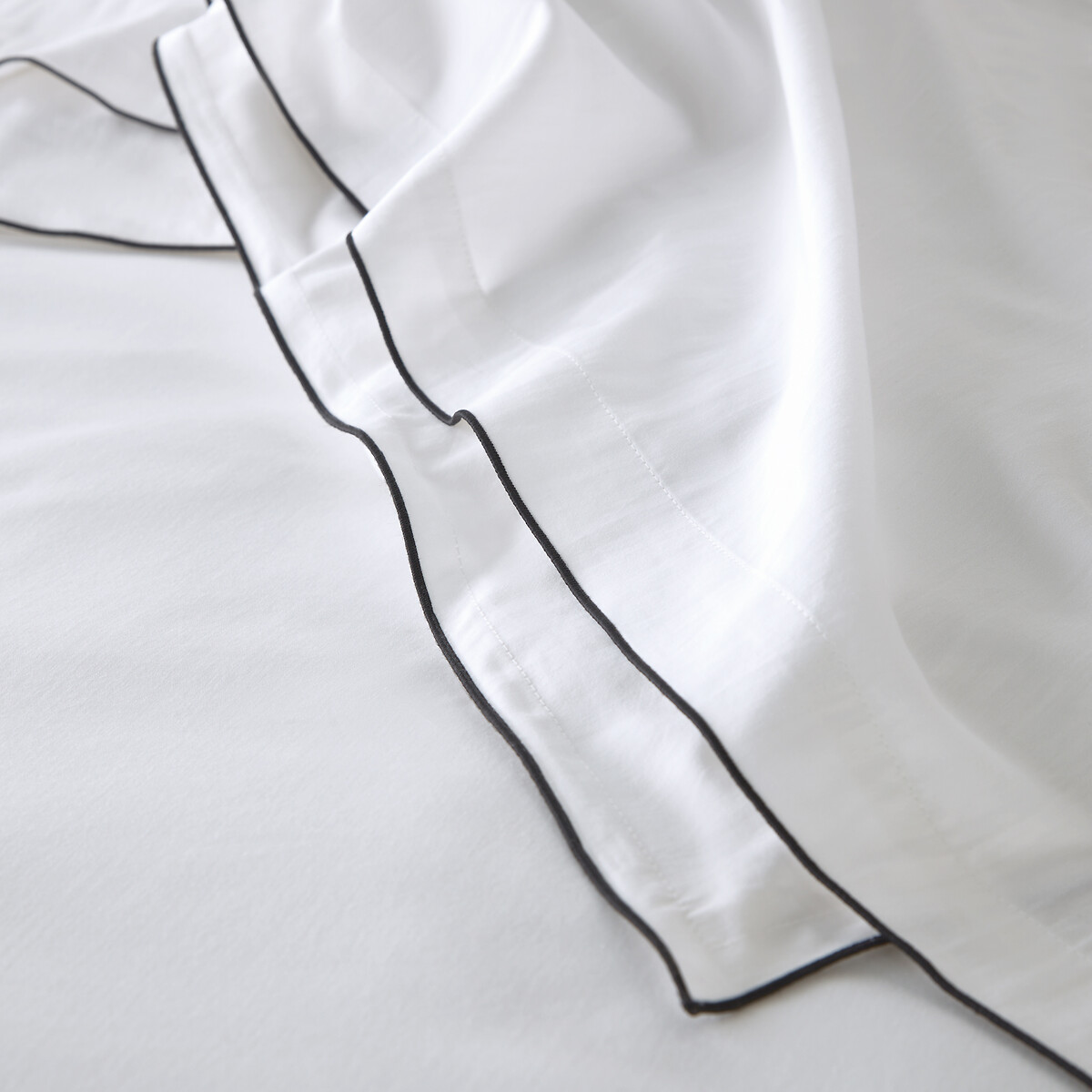 Taie d'oreiller en satin de coton lavé, 118 fils, Victor uni blanc, LA REDOUTE INTERIEURS