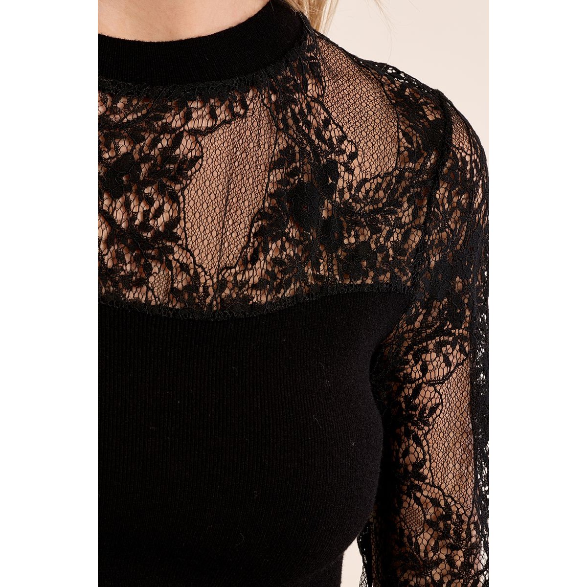 Top fantaisie en semi-transparence noir, MOLLY BRACKEN