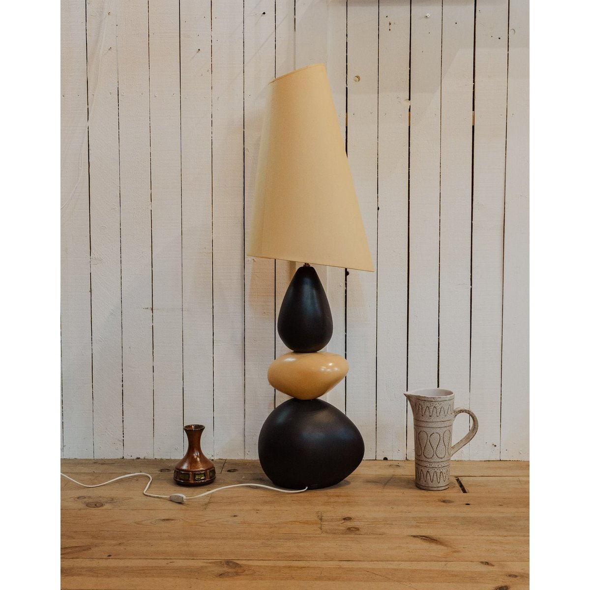 Grande lampe à poser noir et beige Julia N°1132 - Bon état noir, DEBONGOUT