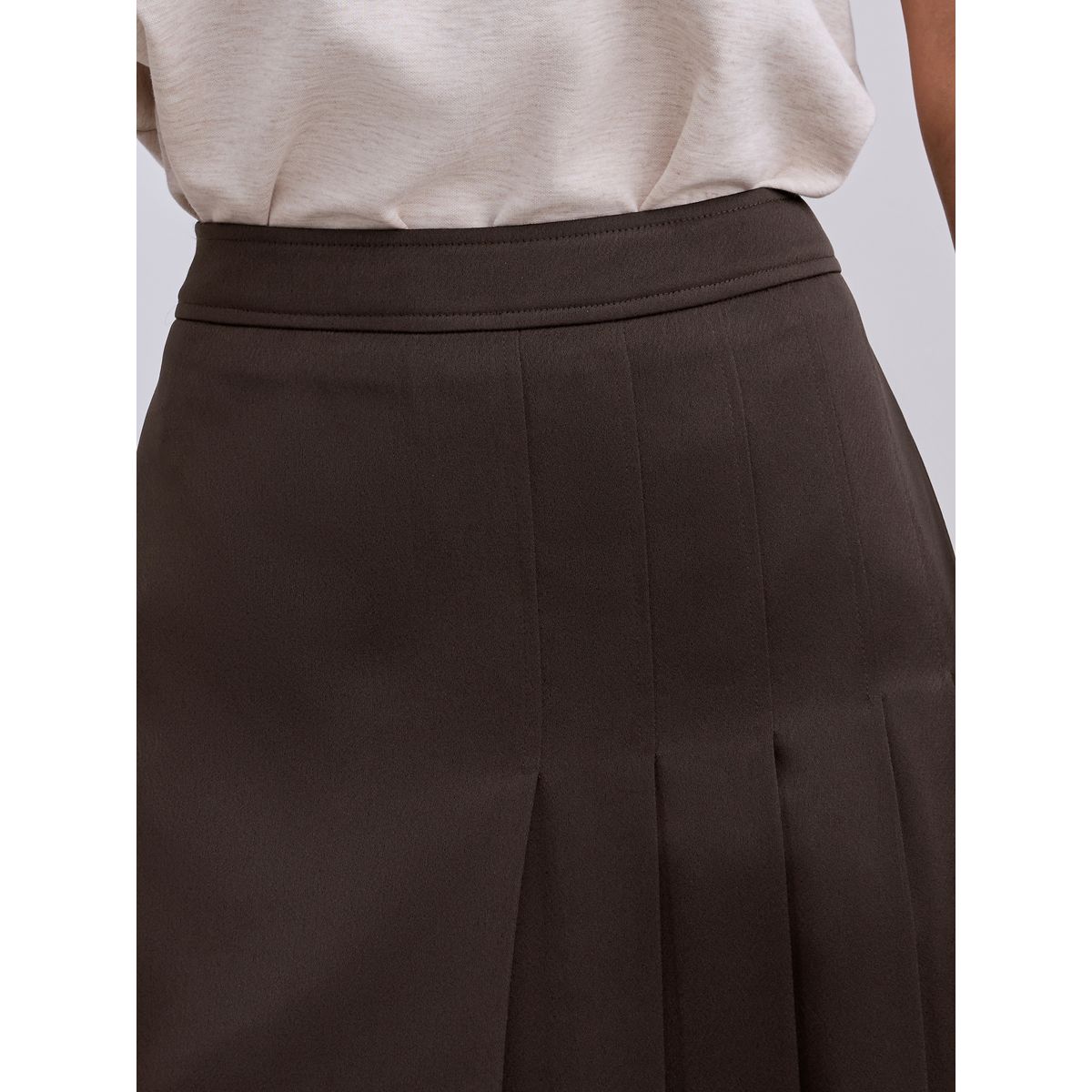 Kilt mi-long en satin plissé marron chocolat, NEXT