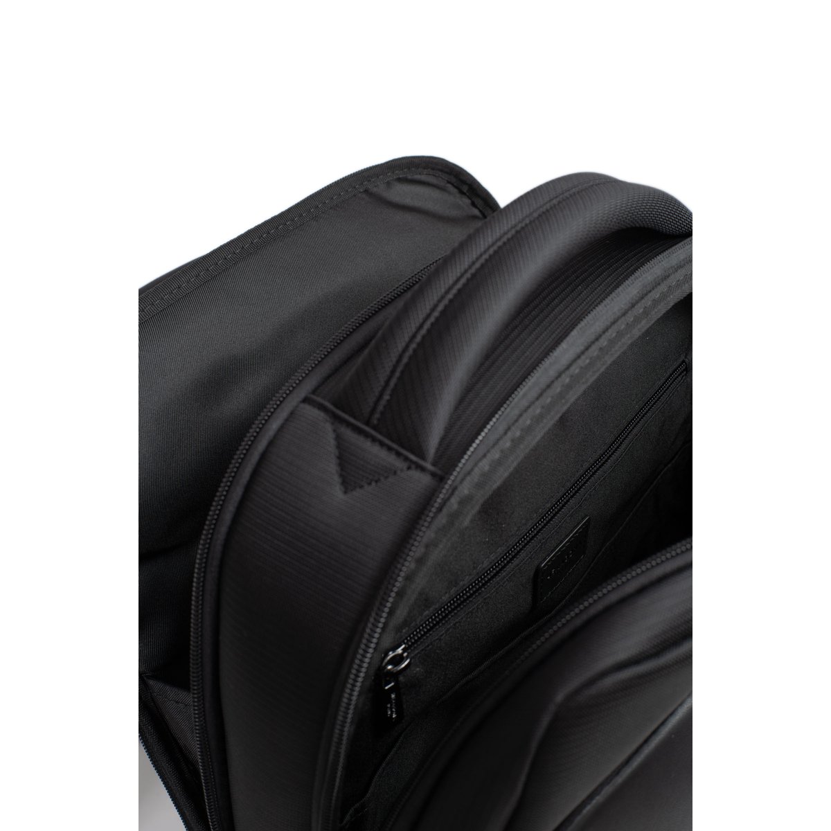 Sac à dos TRAVEL LIGHT noir, HEXAGONA