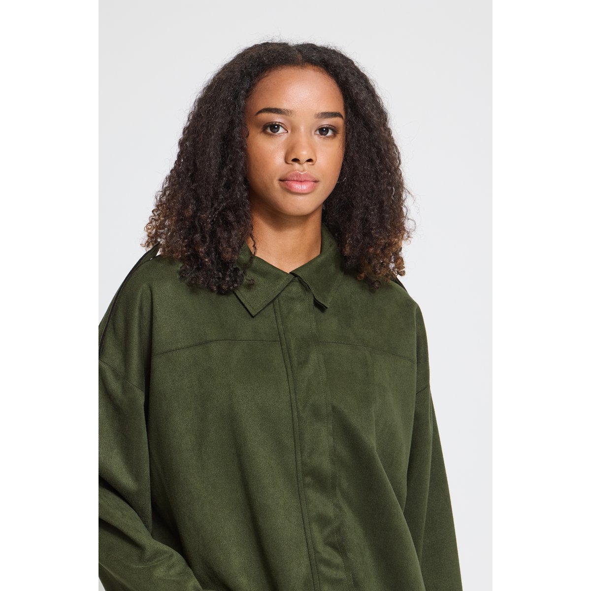 Veste manches longues, col chemise vert rifle green, ICHI