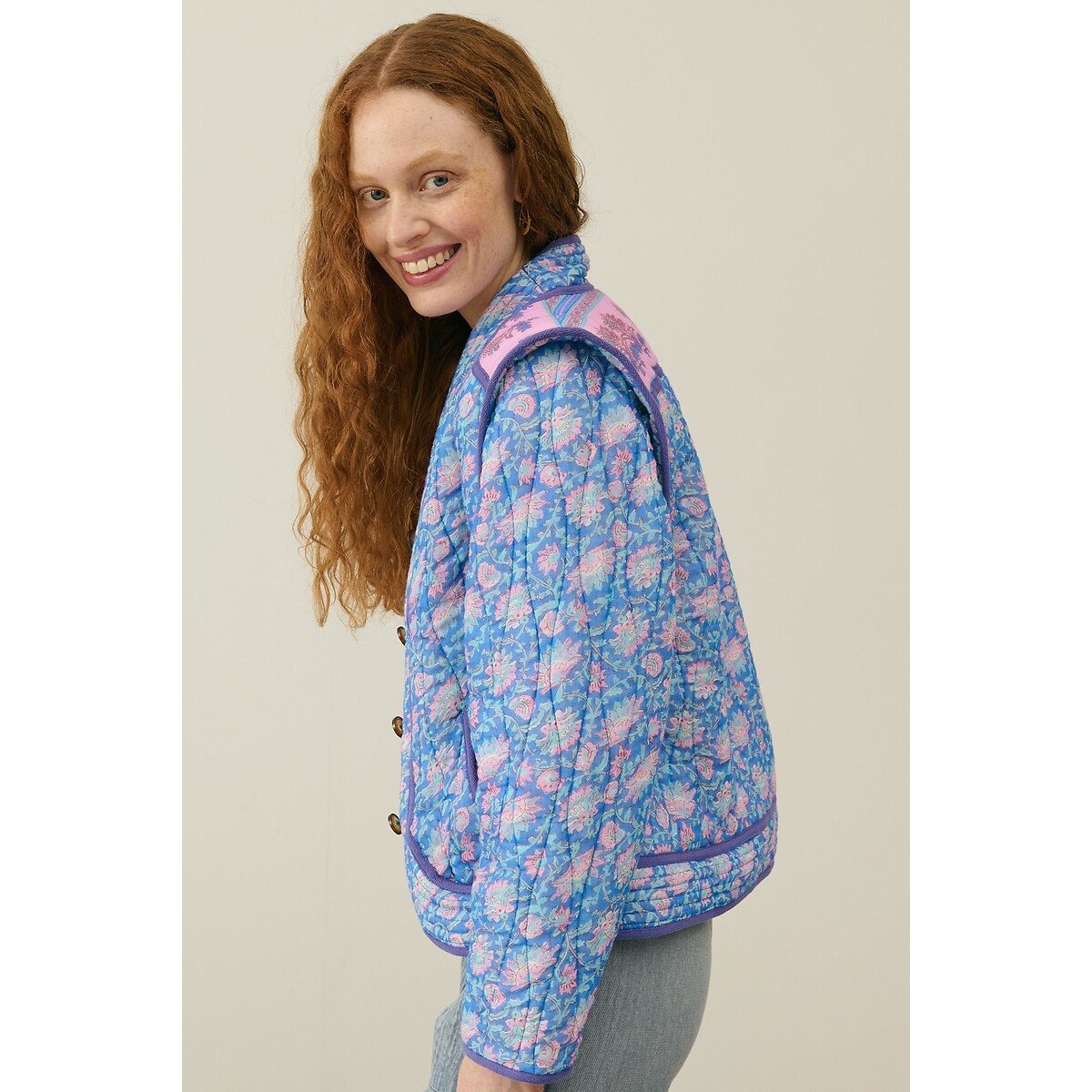 Printed Quilted Jacket with Removable Sleeves NELINA blue print, LOUISE MISHA
