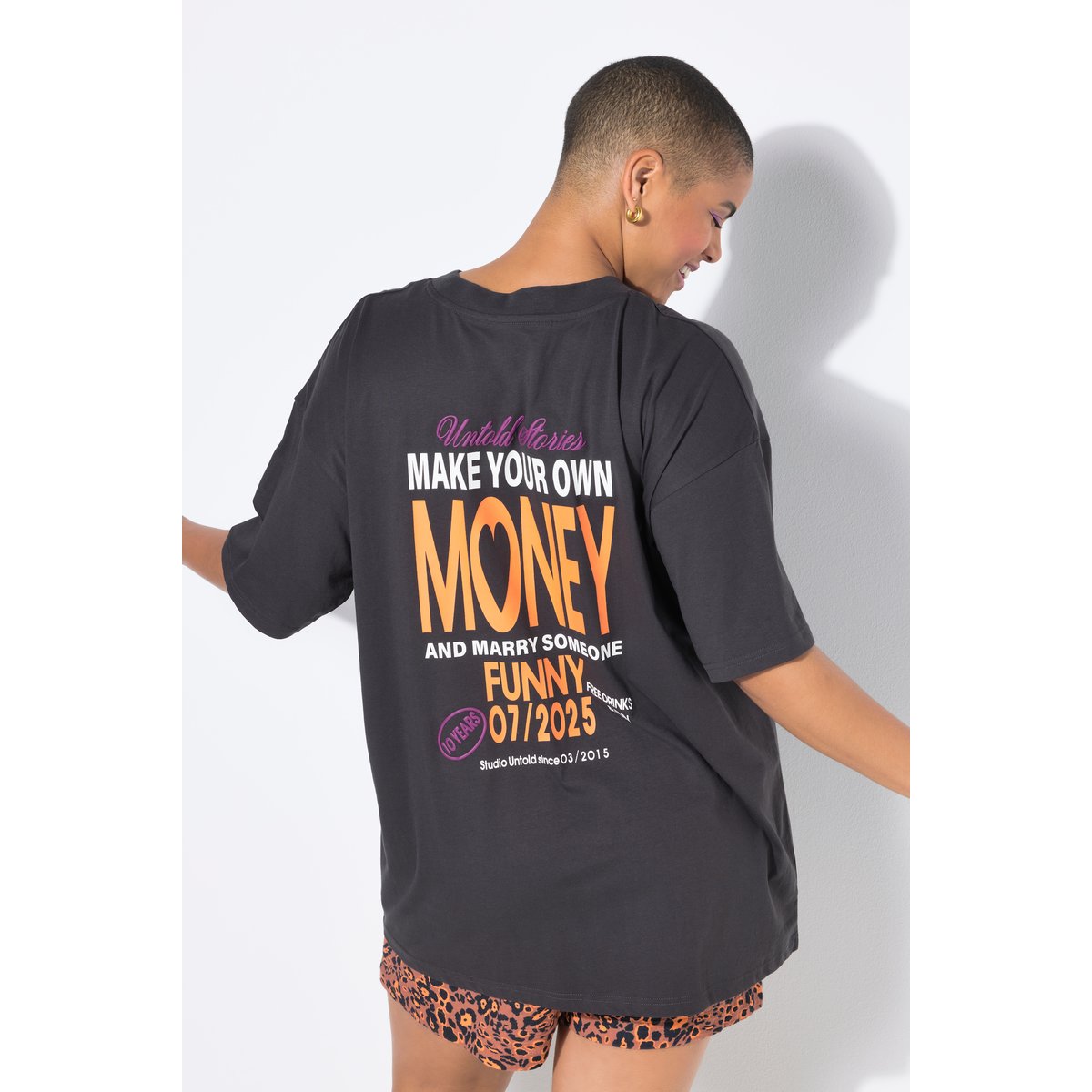 T-shirt oversize, imprimé à message marron noir, STUDIO UNTOLD