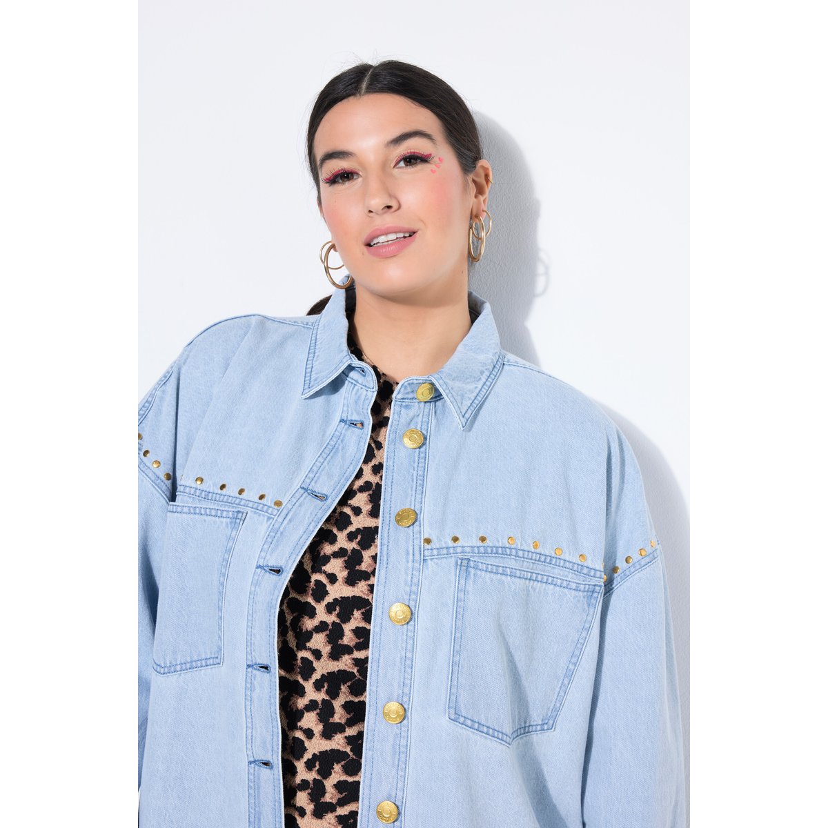 Chemisier en jean oversize bleu clair, STUDIO UNTOLD
