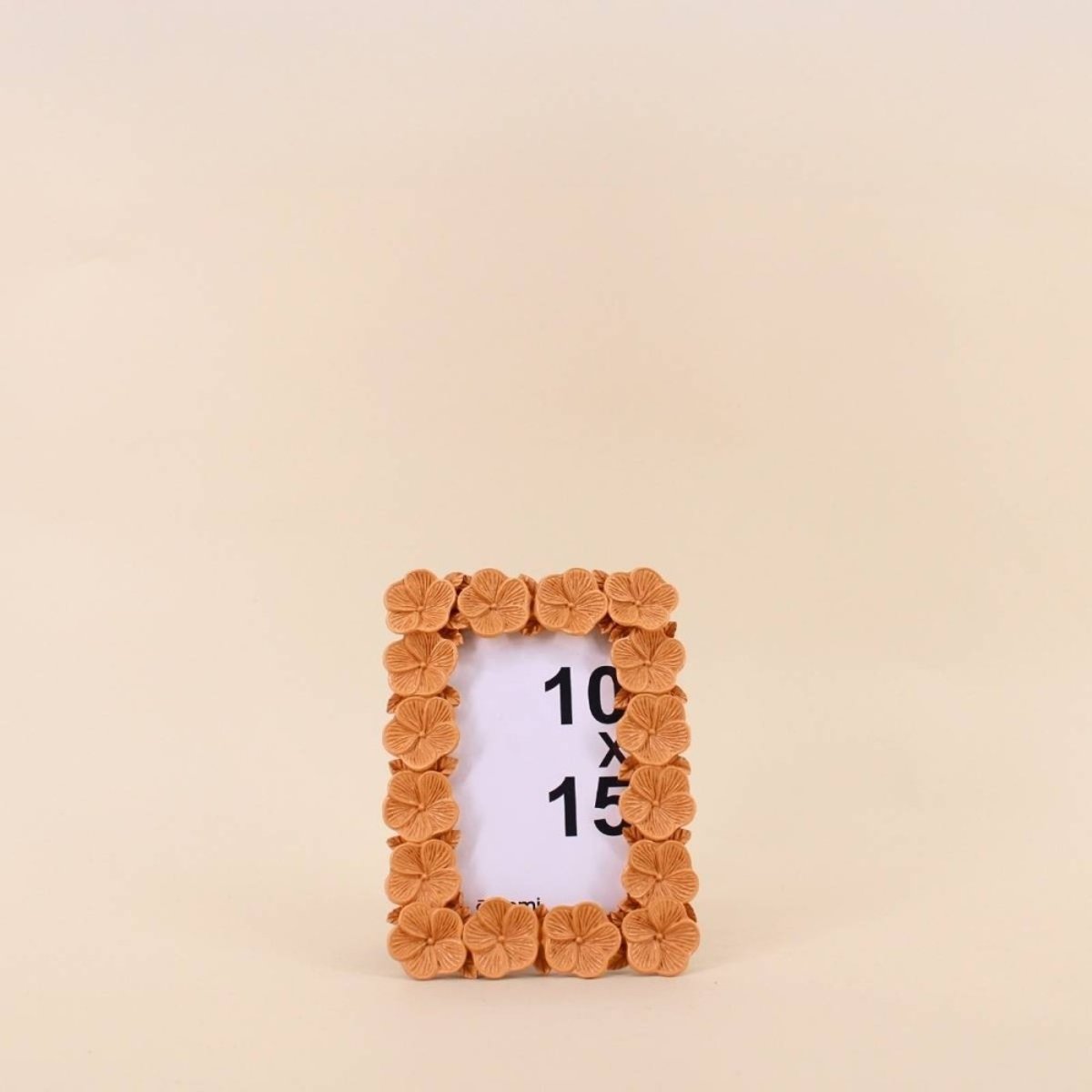 Cadre photo 10x15cm fleurs en résine beige, ORNAMI